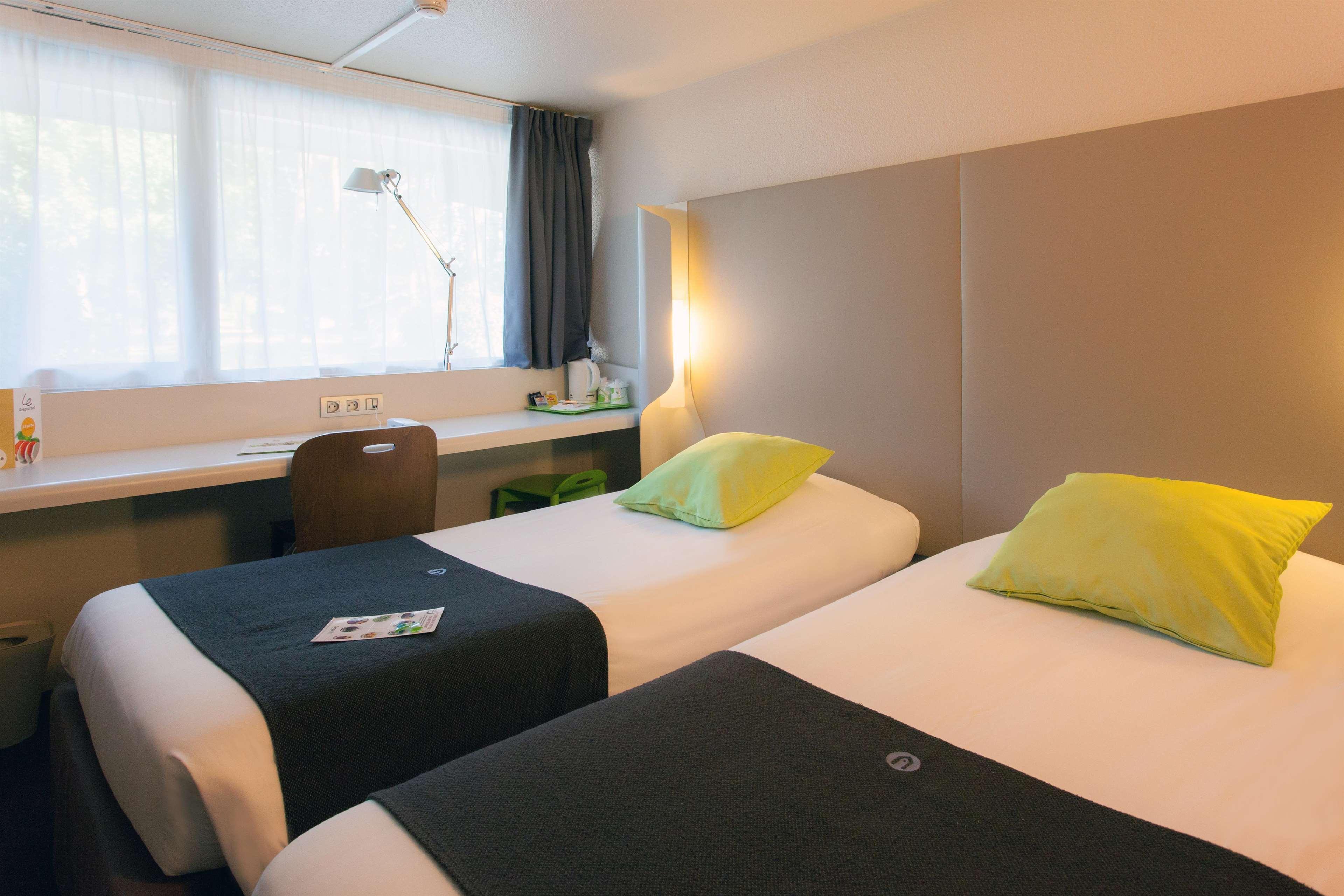 แคมปานิล ตูร์ ซุด ชูเอ เล ตูร์ Hotel จู เลส์ ทัวส์ ภายนอก รูปภาพ